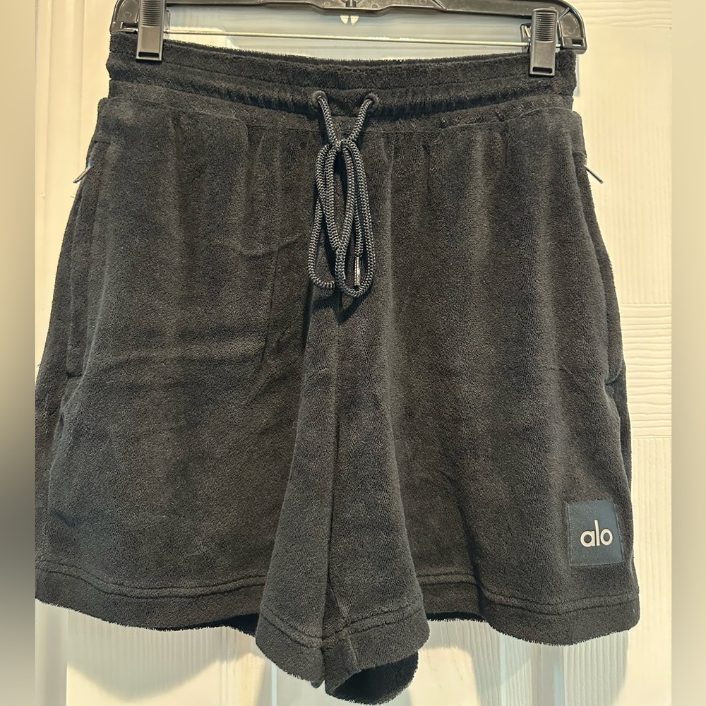 ALO Yoga Men's Black Terry Shorts